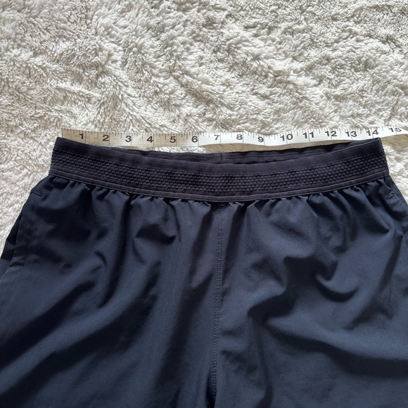 Fabletics 9” Fundamental Shorts - Picture 8 of 10